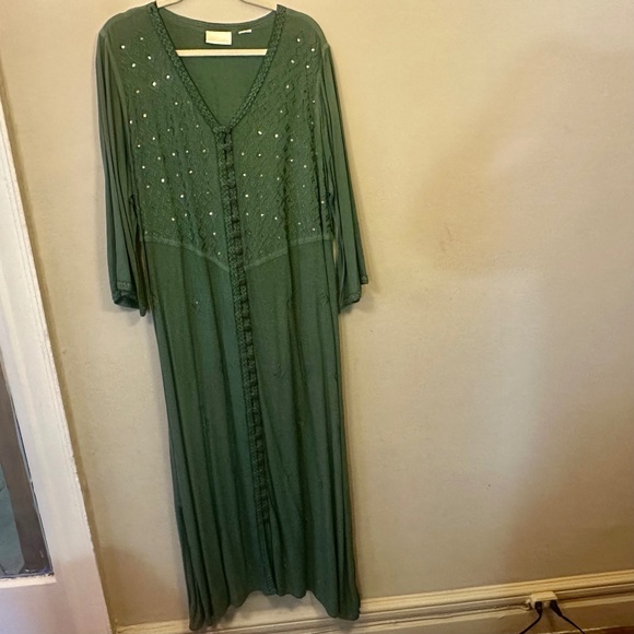 Long embroidered and sequin green tencel dress - Picture 1 of 14